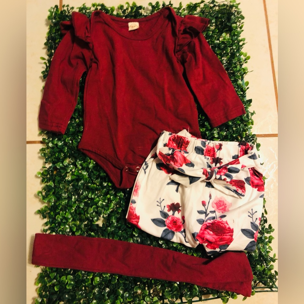 Patpat clothe size 90 and the color its wine